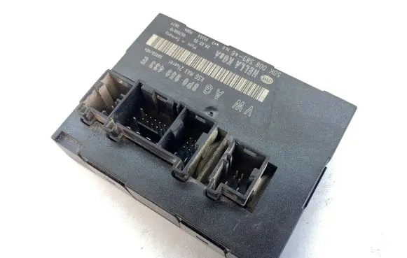 Audi A3 S3 A3 Sportback 8P Comfort/convenience module 8P0959433E 05700610 S0050H04
