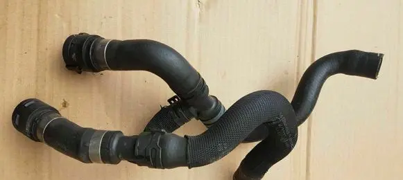Audi A4 S4 B8 8K Engine coolant pipe/hose 8K0819334E