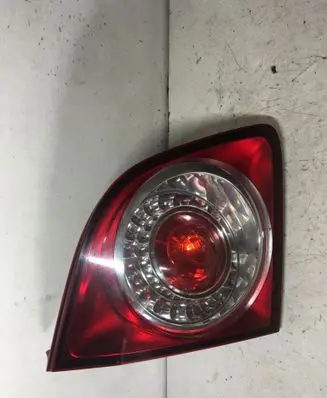 Volkswagen Golf Plus Tailgate rear/tail lights 5M0945093H