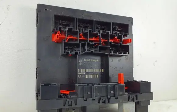 Volkswagen PASSAT B6 Comfort/convenience module 3C0937049G F005V00528 H37S1002