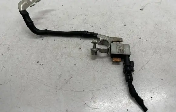 Volkswagen Golf VIII Negative earth cable (battery) 5WA915181C