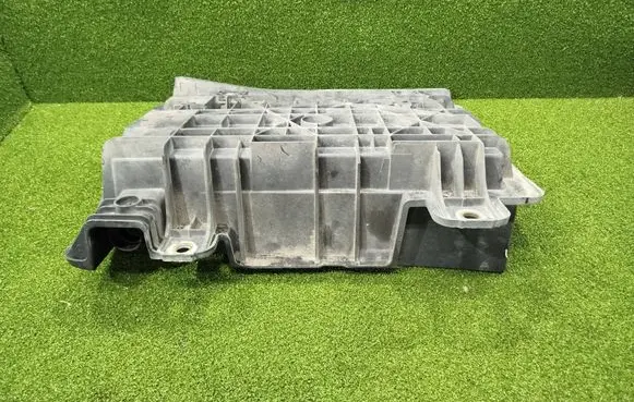 Battery tray