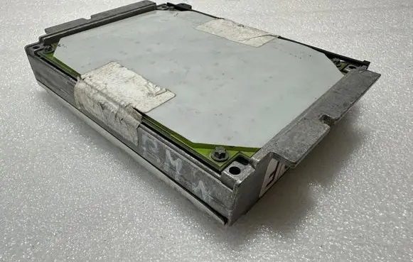 BMW 5 E39 Engine control unit/module 1740493 1429663 35512