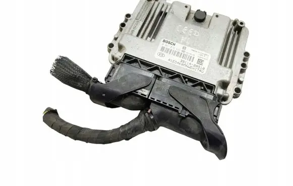 KIA Ceed Engine control unit/module ECU 39114-2A510