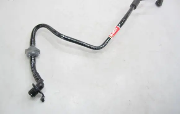 Volkswagen PASSAT B8 Vacuum line/pipe/hose 5Q0612041AE