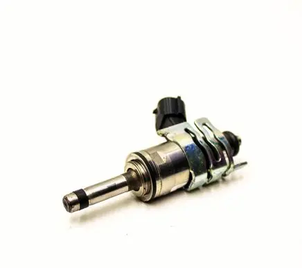 Toyota Camry VIII XV70 Fuel injector 23250F0010