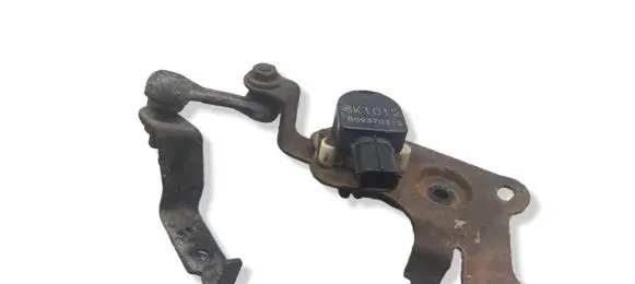 Toyota Auris 150 Headlight/headlamp level sensor 8940712040 8K1012 B093703