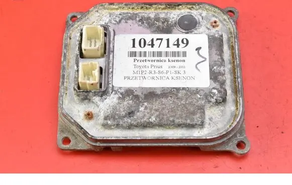 Toyota Prius (XW30) Voltage converter/converter module 85967-47010