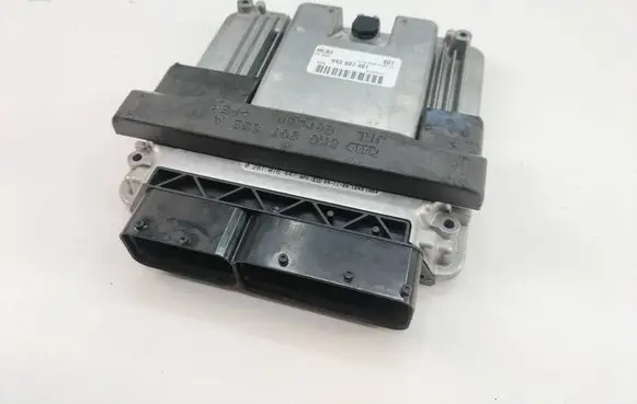 Audi A4 S4 B8 8K Engine control unit/module 8K2907401 0281016447