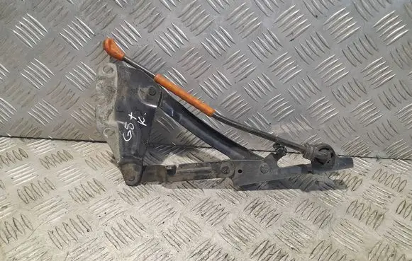 Volkswagen Golf Plus Engine bonnet/hood hinges 5M0823301