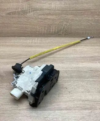 Audi A6 S6 C6 4F Rear door lock 4F0839015A JA6