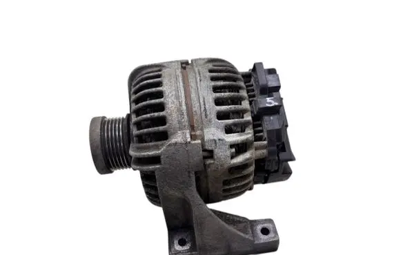 Volvo V70 Generator/alternator 30667787