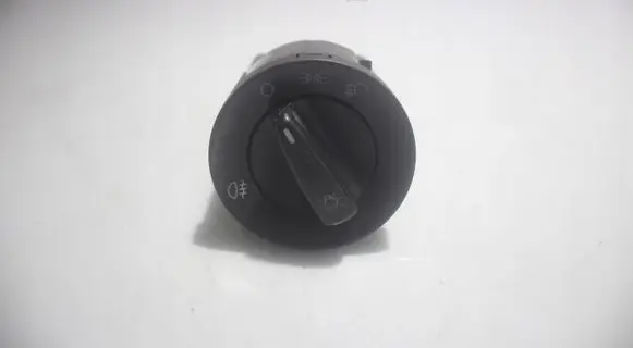 Skoda Fabia Mk2 (5J) Light switch