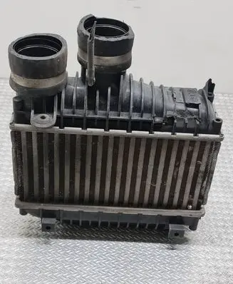 Toyota Avensis T250 Intercooler radiator 873067D IA1097