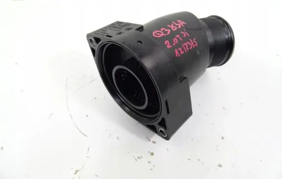 Audi Q3 F3 Turbo air intake inlet pipe/hose 05L131111F