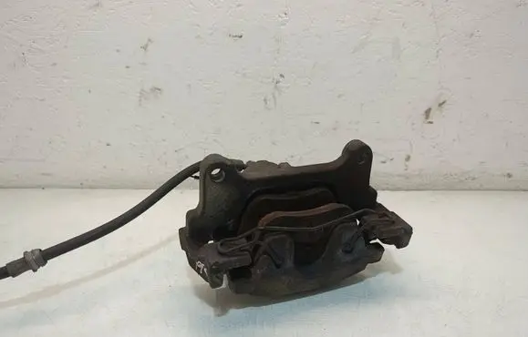 Volkswagen Tiguan Front brake caliper 