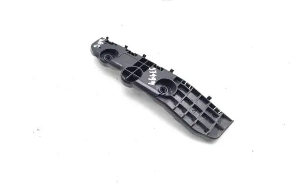 Rear bumper mounting bracket