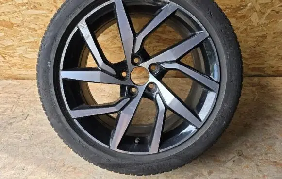 Volvo S60 R15 alloy rim 31471311