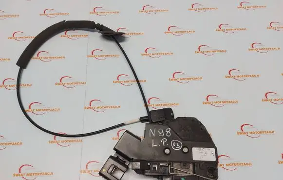 Renault Megane III Front door lock 805030027R