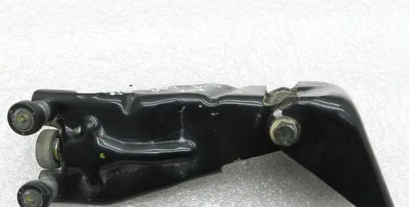 Chrysler Grand Voyager V Sliding door middle roller runner K05020672AC 05020672AC