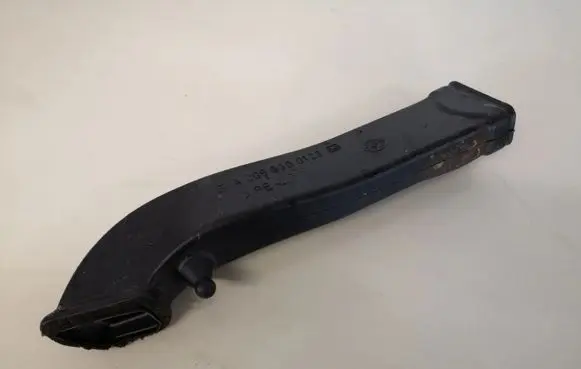 Mercedes-Benz CLK A209 C209 Air intake hose/pipe A2098300123