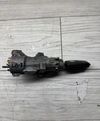 Audi A3 S3 A3 Sportback 8P Ignition lock 4B0905851B