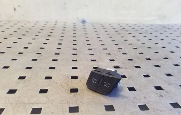 Audi A5 8T 8F Central locking switch button 8T2962108A
