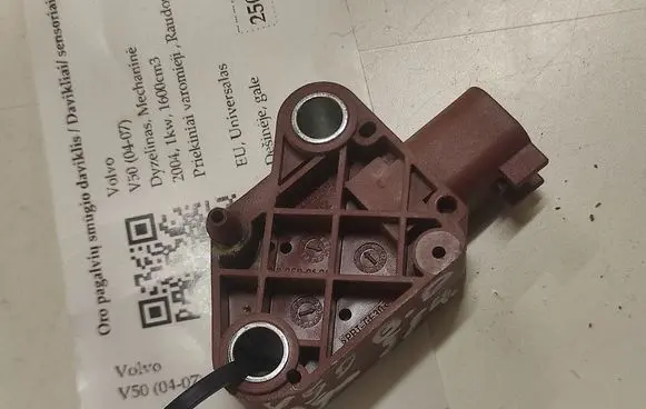 Volvo V50 Airbag deployment crash/impact sensor 30737138