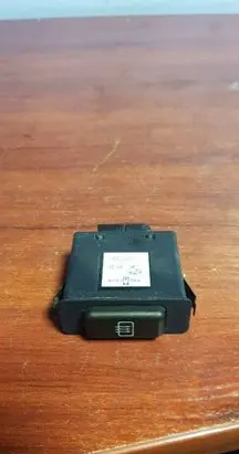 BMW 5 E34 Windscreen/window heater switch 1391749