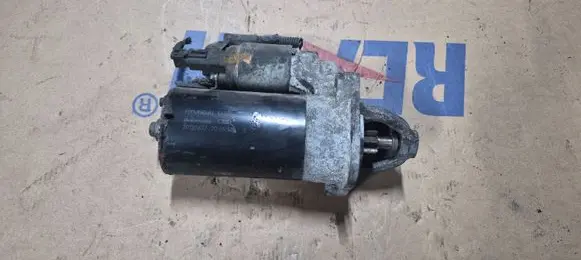 Hyundai i30 Starter motor 361002B300 20120627