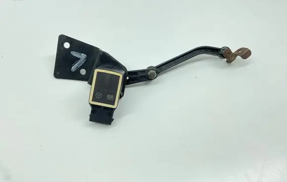 Mercedes-Benz GL X164 Air suspension front height level sensor A0105427717 A1643280140