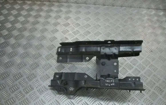 Ford Mondeo Mk III Battery box tray 