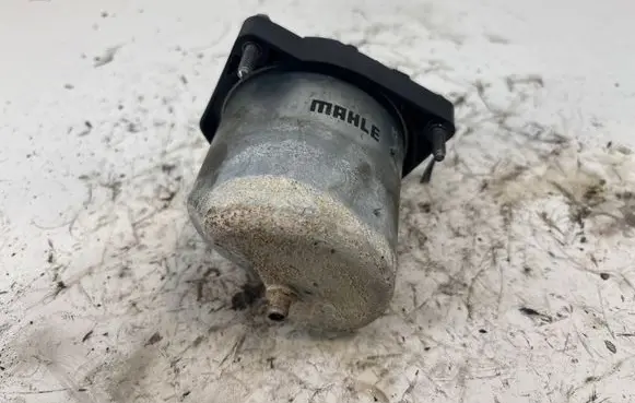 Ford Focus Coolant heater control valve 120523 AV6Q9155AA