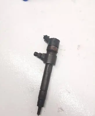 Opel Zafira B Fuel injector 0445110276