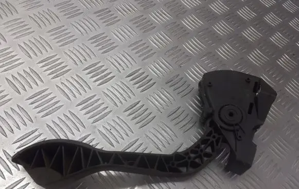 Fiat Punto (188) Accelerator pedal position sensor 46829061