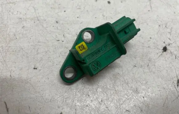 Audi A4 S4 B8 8K Airbag deployment crash/impact sensor 1K0909606C