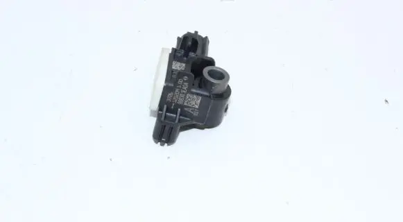 Nissan Juke I F15 Airbag deployment crash/impact sensor 988301EA0A