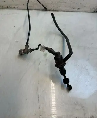 Renault Clio III Clutch master cylinder 8200524083