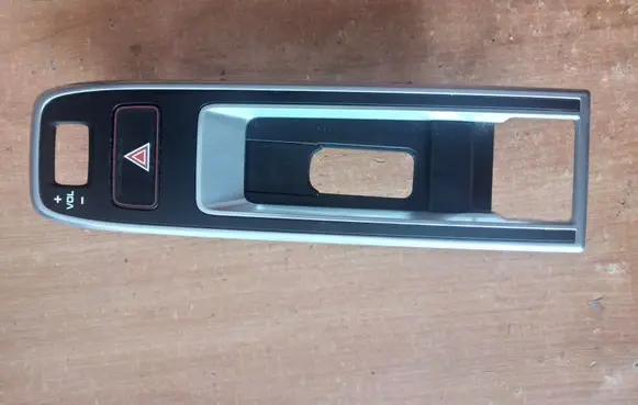 Porsche Panamera (971) Hazard light switch 971858401C