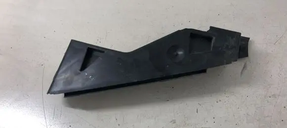Volkswagen PASSAT B6 Front bumper mounting bracket 3C0807506