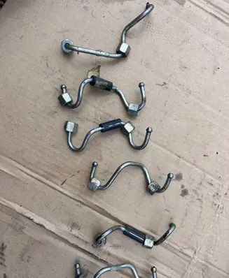 Nissan Navara D40 Fuel injector supply line/pipe 