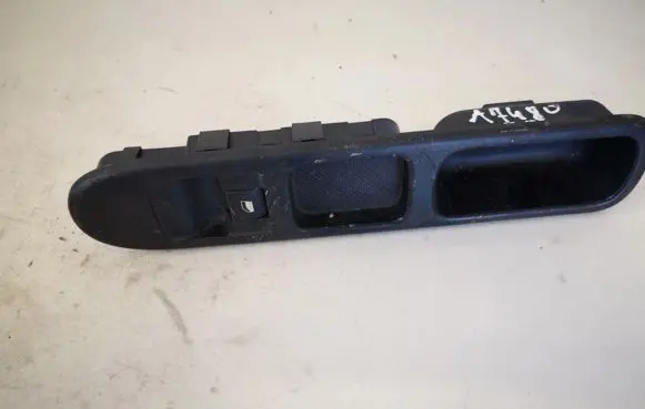 Peugeot 307 Electric window control switch 96351625xt