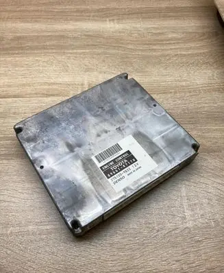 Toyota Prius (XW20) Engine control unit/module ECU 8966147170 2751009522