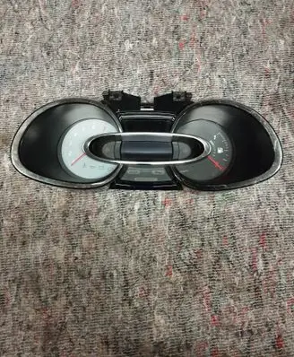 Renault Clio IV Speedometer (instrument cluster) 248103383R VPCRRF10849LB