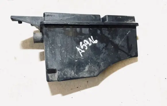 Vacuum air tank