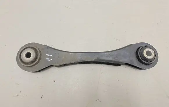 BMW 1 F20 F21 Rear upper control arm/wishbone 6792539