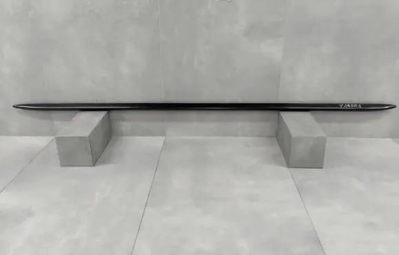 Foot area side trim