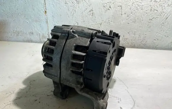 BMW 3 F30 F35 F31 Generator/alternator FG18D111 8519890