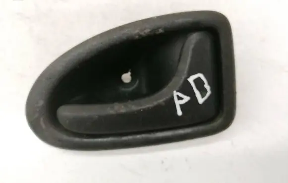 Renault Megane I Front door interior handle 8200028995