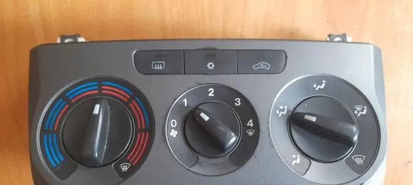 Fiat Punto (199) Other switches/knobs/shifts 5G1140100